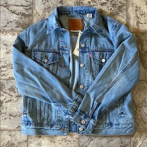 New Levi’s Ex-Boyfriend Trucker Jacket